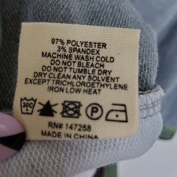 NWT Hoodie SIMPLY Southern Sz Small Grey & Camo - Picture 8 of 9